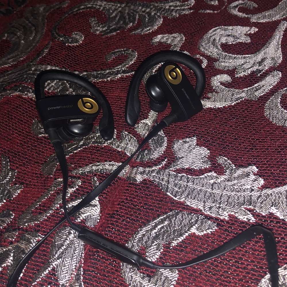 Powerbeats 3
